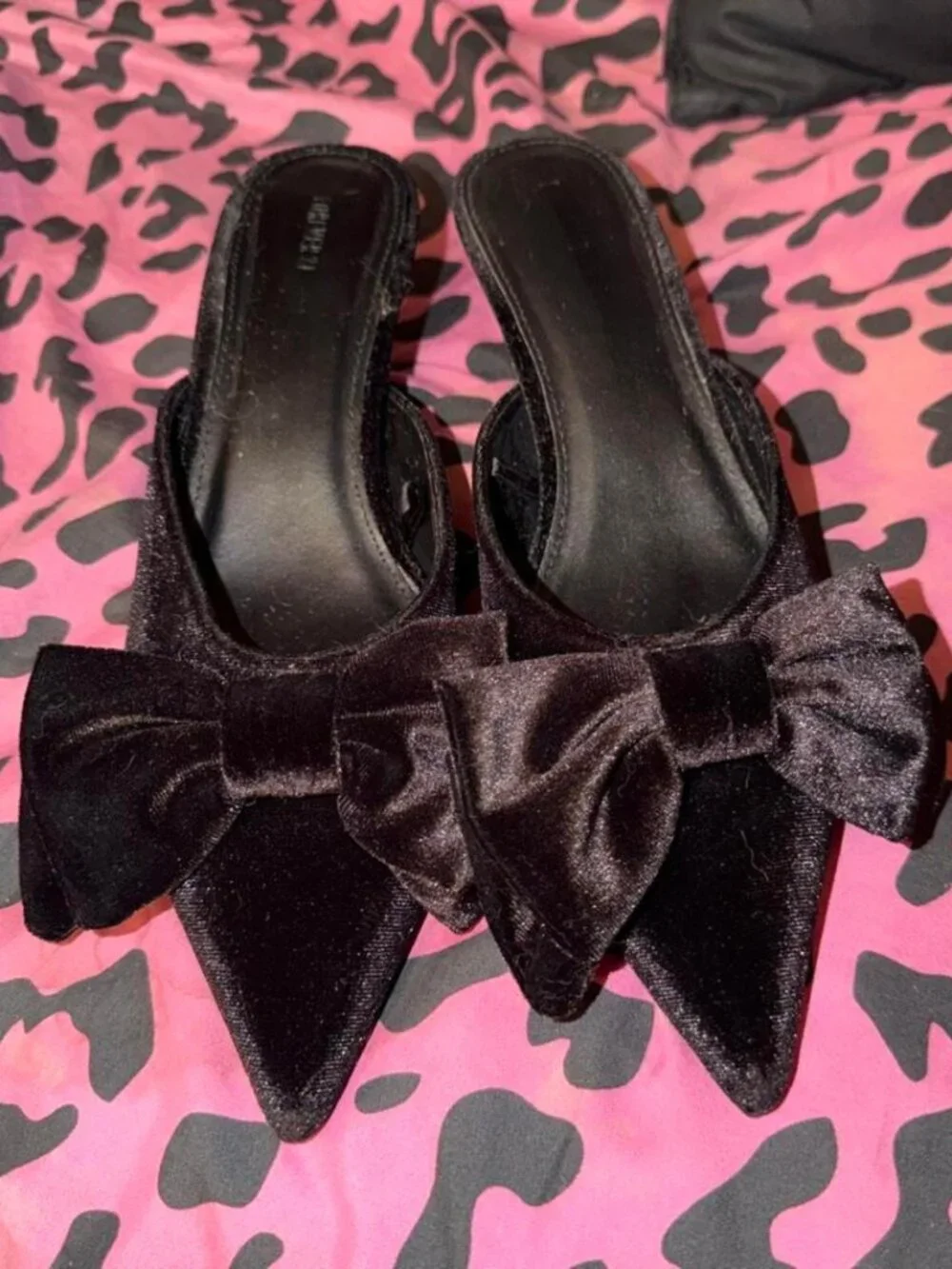 Forever 21 Women's Black Footwear